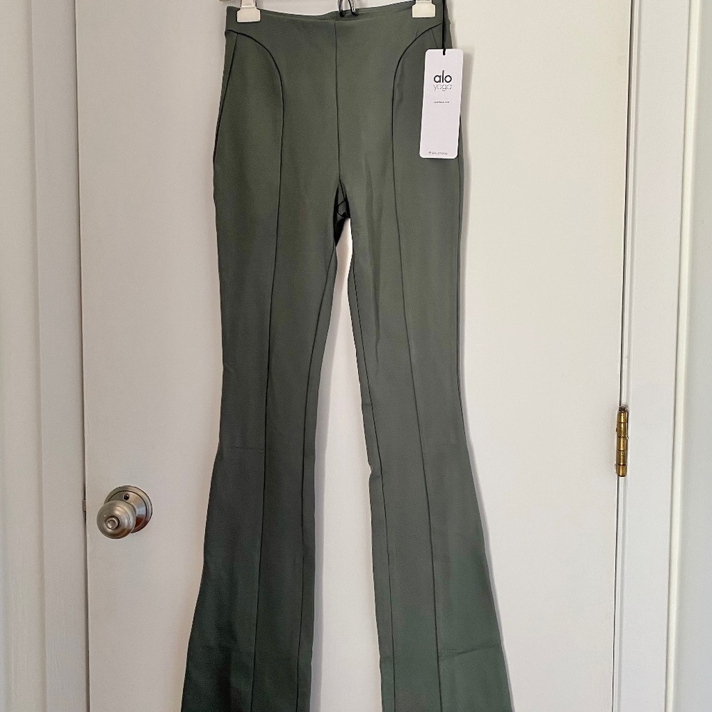 NWT Alo High-waist Zip It Flare Leggings